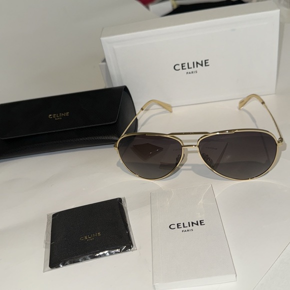 Celine Accessories - CELINE HOMME
Aviator-Style Gold-Tone Sunglasses